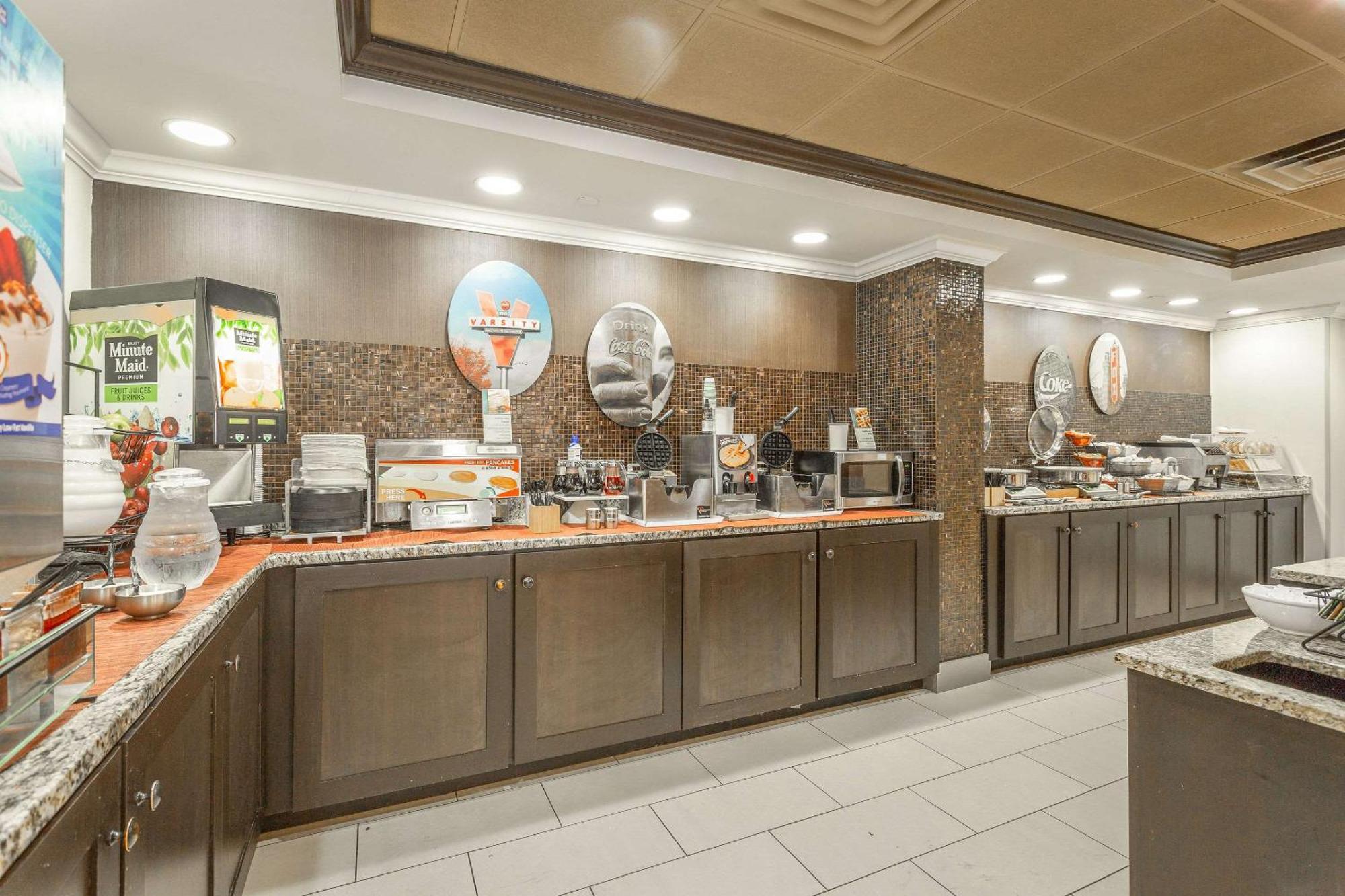 Inn At The Peachtrees, Ascend Hotel Collection Atlanta Zewnętrze zdjęcie